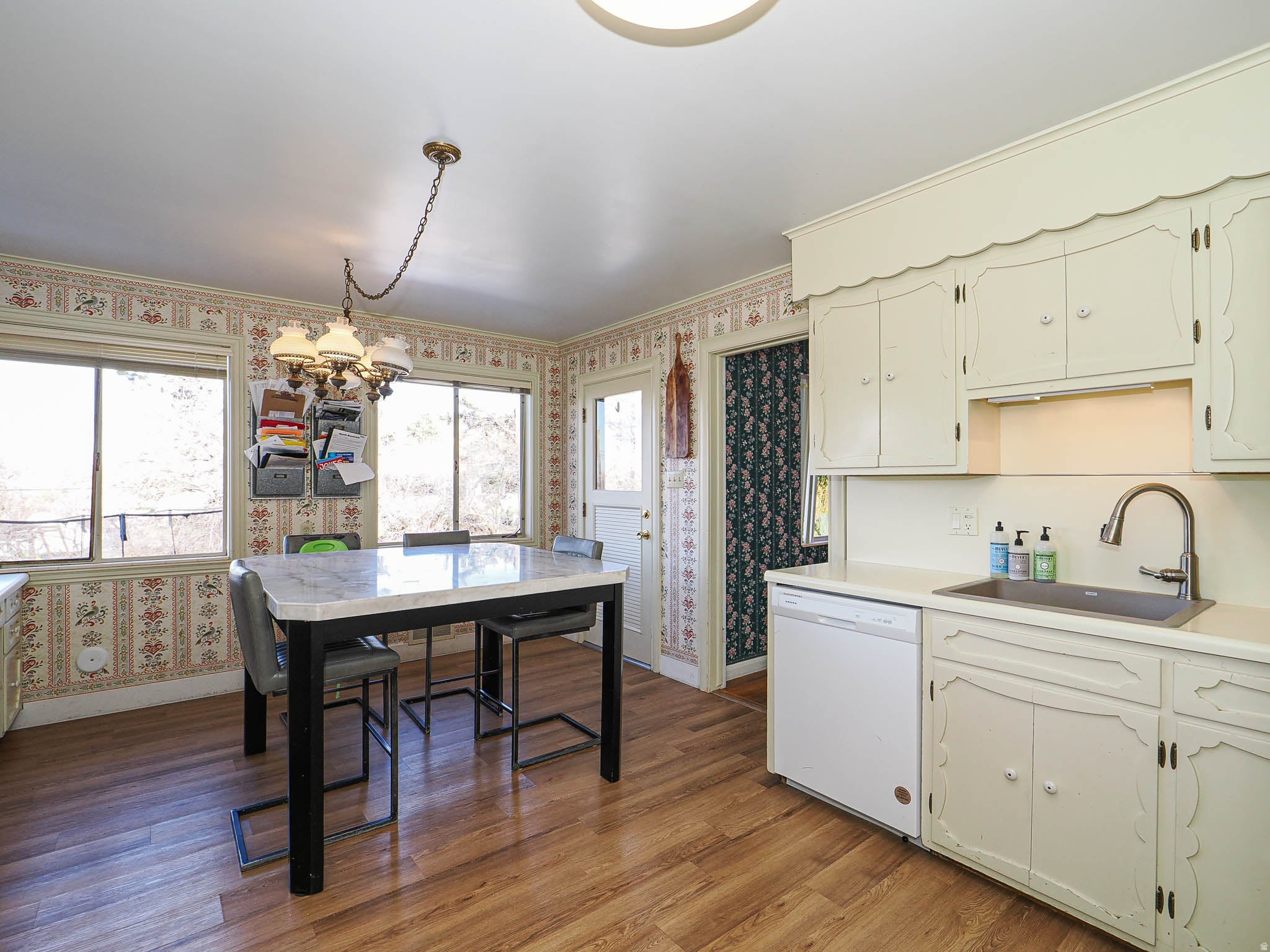 Salt Lake City, Utah, 84124, United States, 6 Bedrooms Bedrooms, ,3 BathroomsBathrooms,Residential,Active,2012490