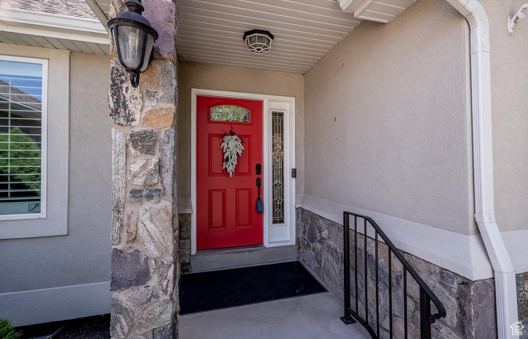 Cottonwood Heights, Utah, 84121, United States, 6 Bedrooms Bedrooms, ,3 BathroomsBathrooms,Residential,Active,1964287