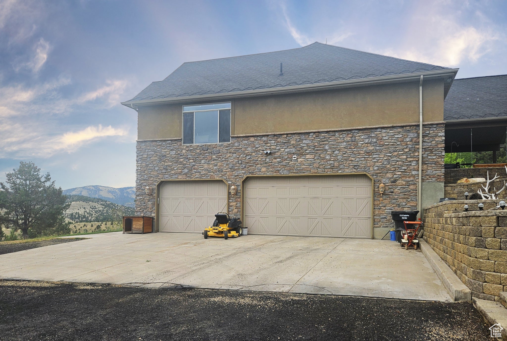 Fruitland, Utah, 84027, United States, 5 Bedrooms Bedrooms, ,3 BathroomsBathrooms,Residential,Active,1899229