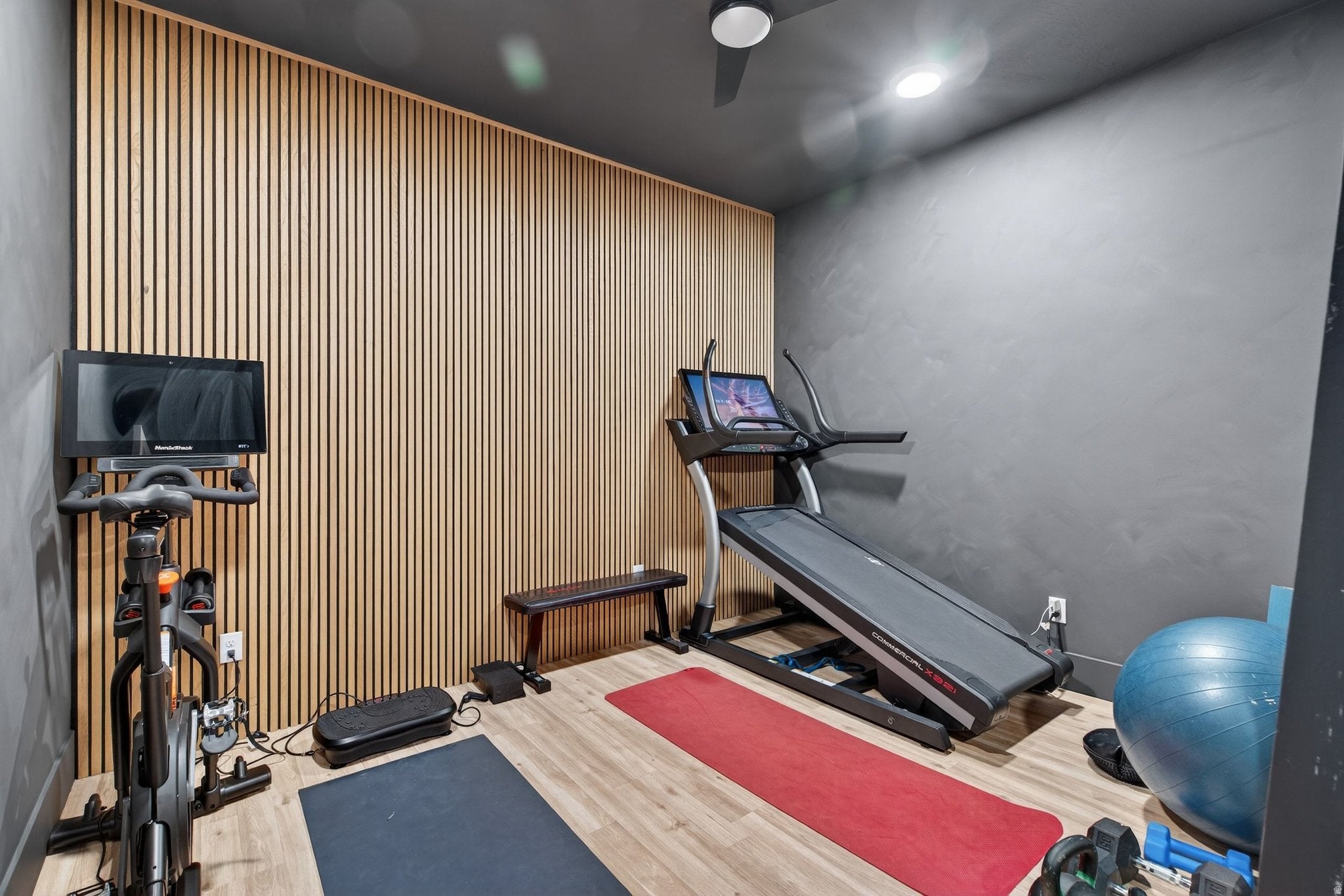 South Jordan, Utah, 84009, United States, 4 Bedrooms Bedrooms, ,4 BathroomsBathrooms,Residential,Active,2006892