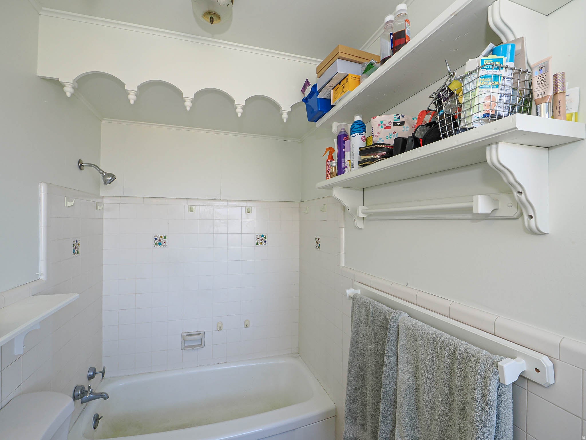 Salt Lake City, Utah, 84124, United States, 6 Bedrooms Bedrooms, ,3 BathroomsBathrooms,Residential,Active,2012490