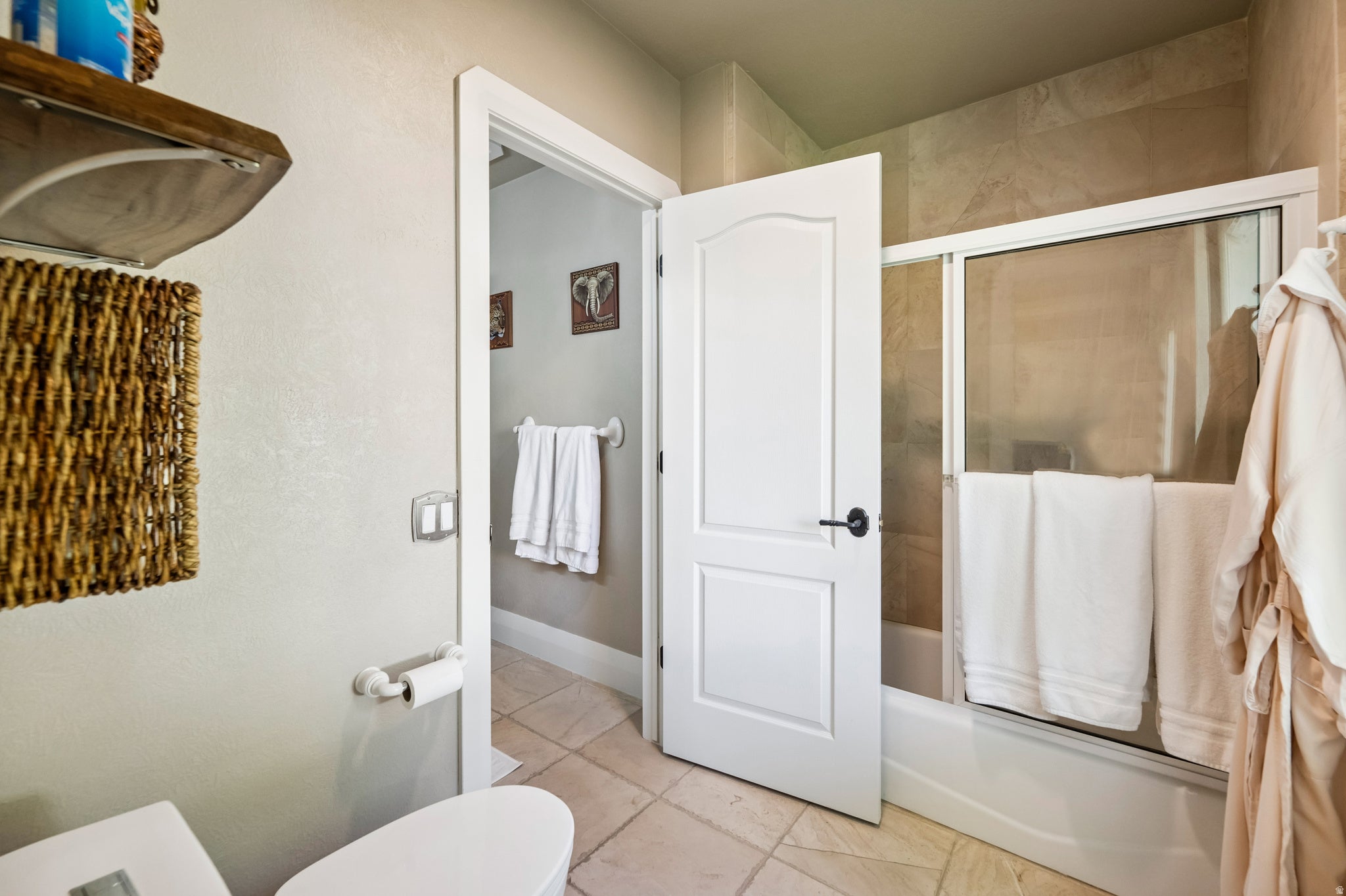 Salt Lake City, Utah, 84103, United States, 5 Bedrooms Bedrooms, ,4 BathroomsBathrooms,Residential,Active,2042745