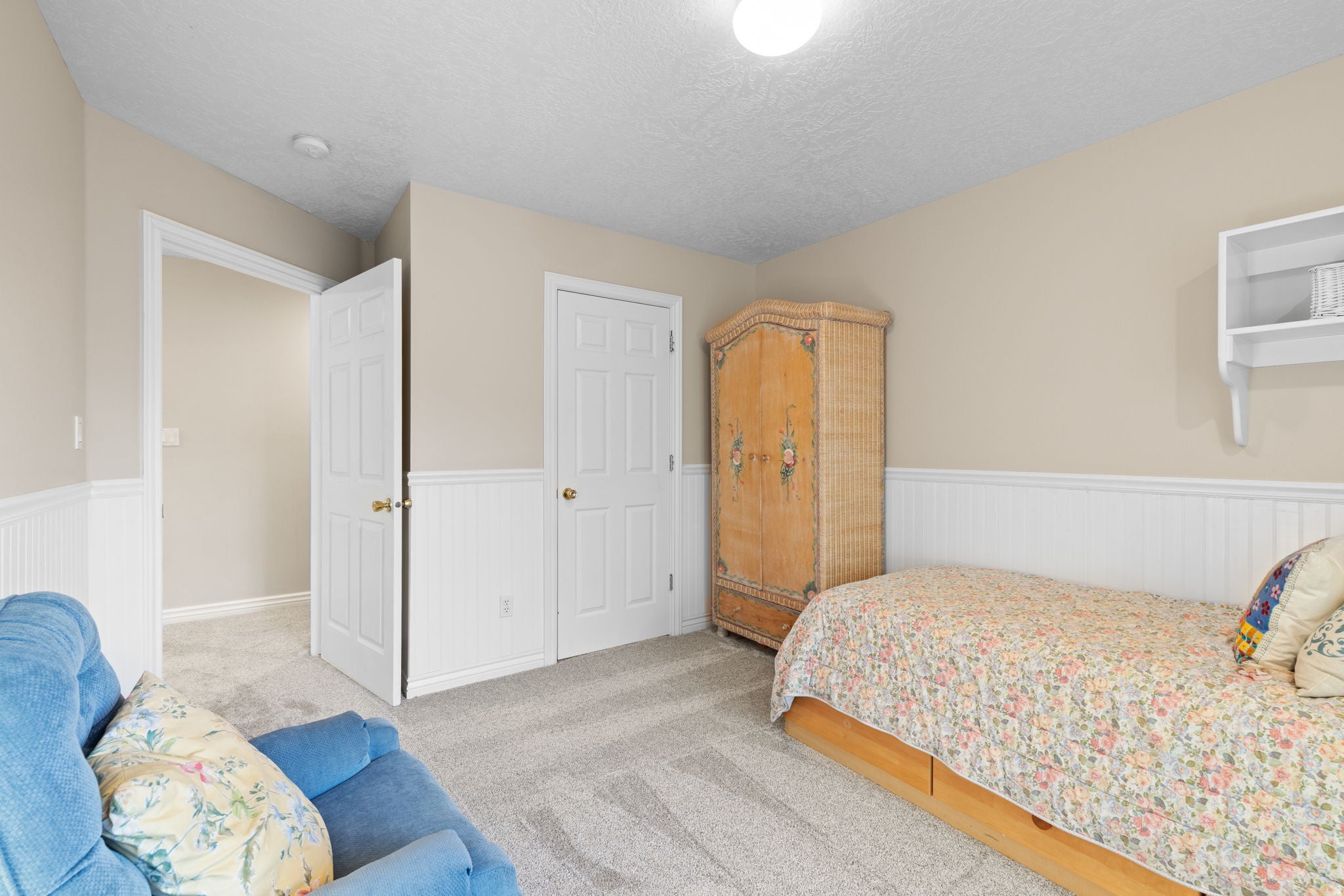 Orem, Utah, 84097, United States, 6 Bedrooms Bedrooms, ,6 BathroomsBathrooms,Residential,Active,2044198