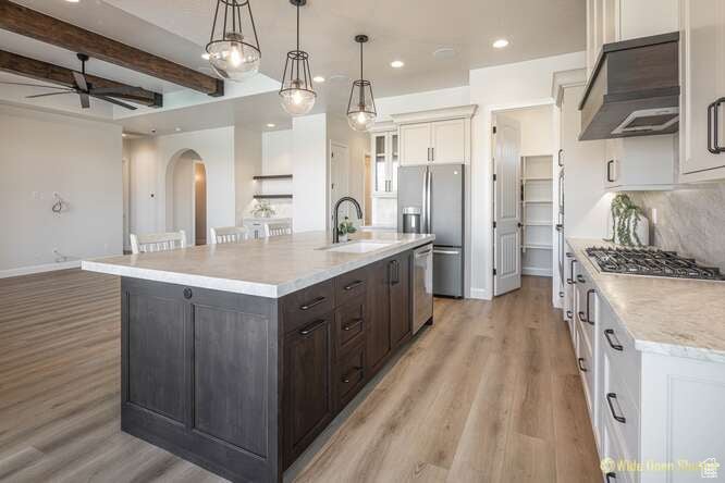 Hurricane, Utah, 84737, United States, 4 Bedrooms Bedrooms, ,3 BathroomsBathrooms,Residential,Active,1820807