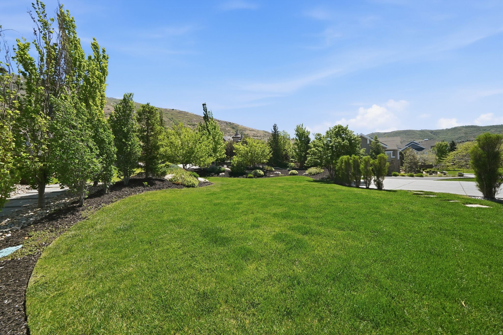 Draper, Utah, 84020, United States, 4 Bedrooms Bedrooms, ,6 BathroomsBathrooms,Residential,Active,2025968