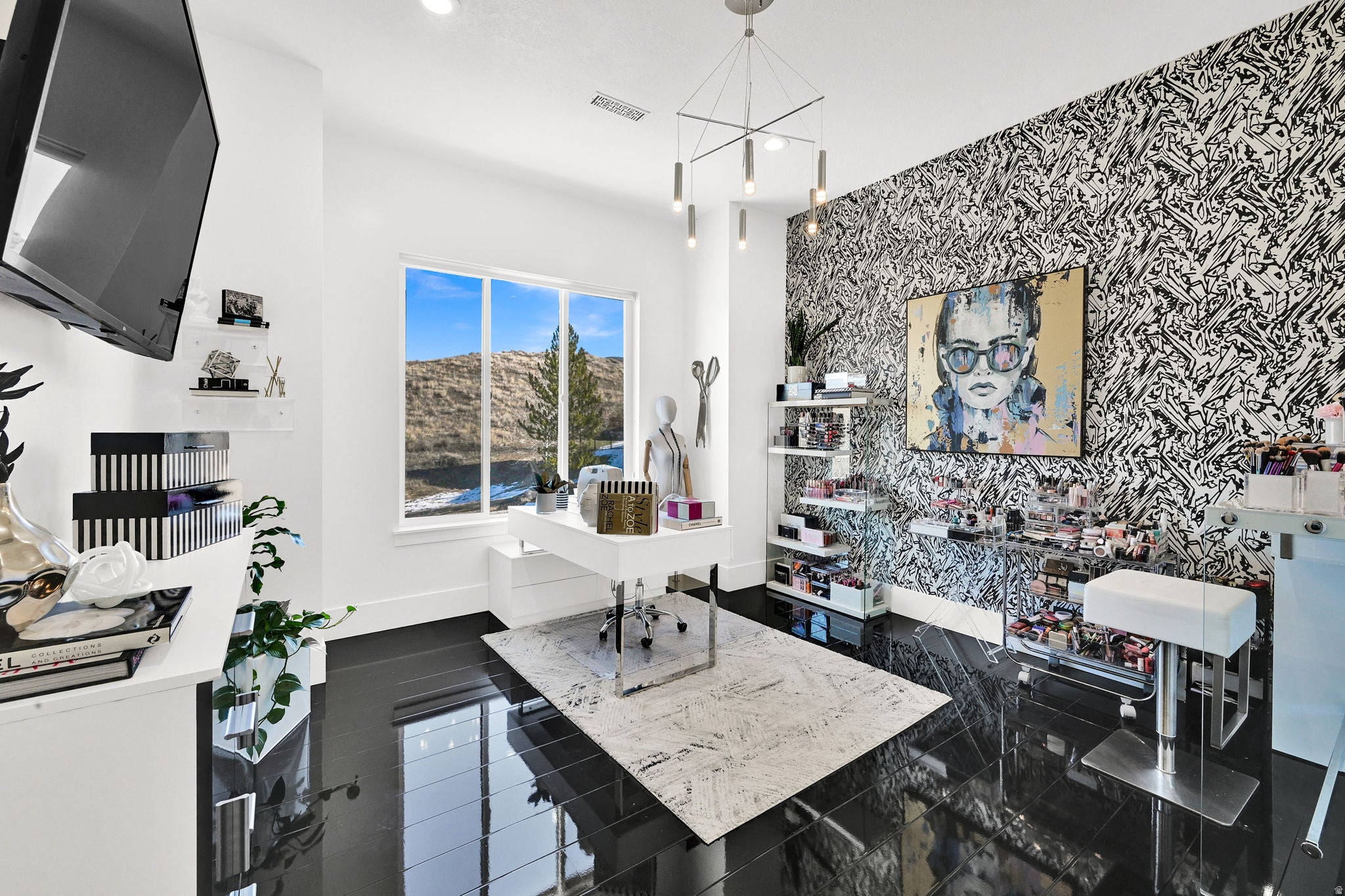 Mountain Green, Utah, 84050, United States, 5 Bedrooms Bedrooms, ,4 BathroomsBathrooms,Residential,Active,2013437