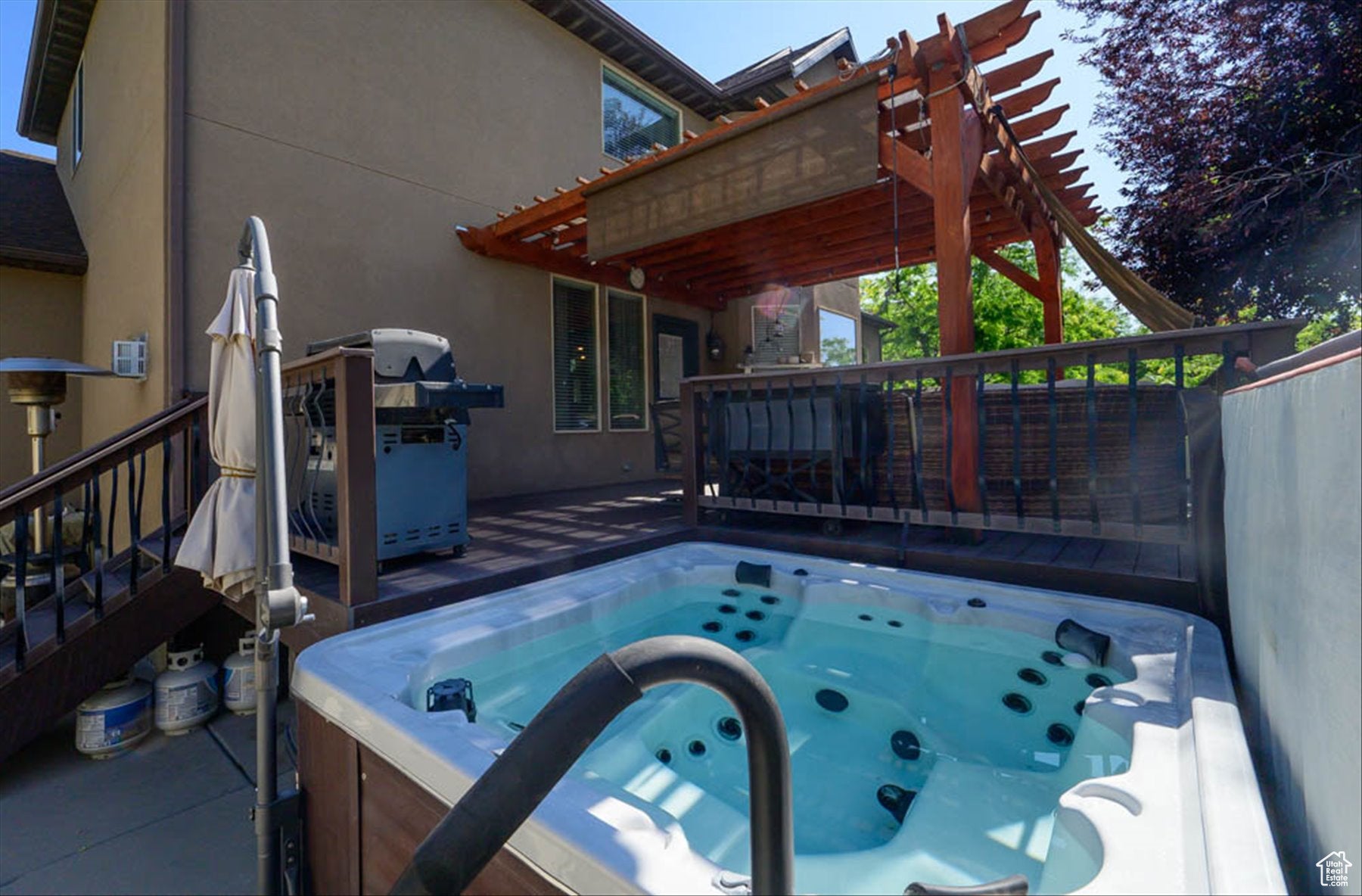 South Jordan, Utah, 84095, United States, 6 Bedrooms Bedrooms, ,4 BathroomsBathrooms,Residential,Active,1876871