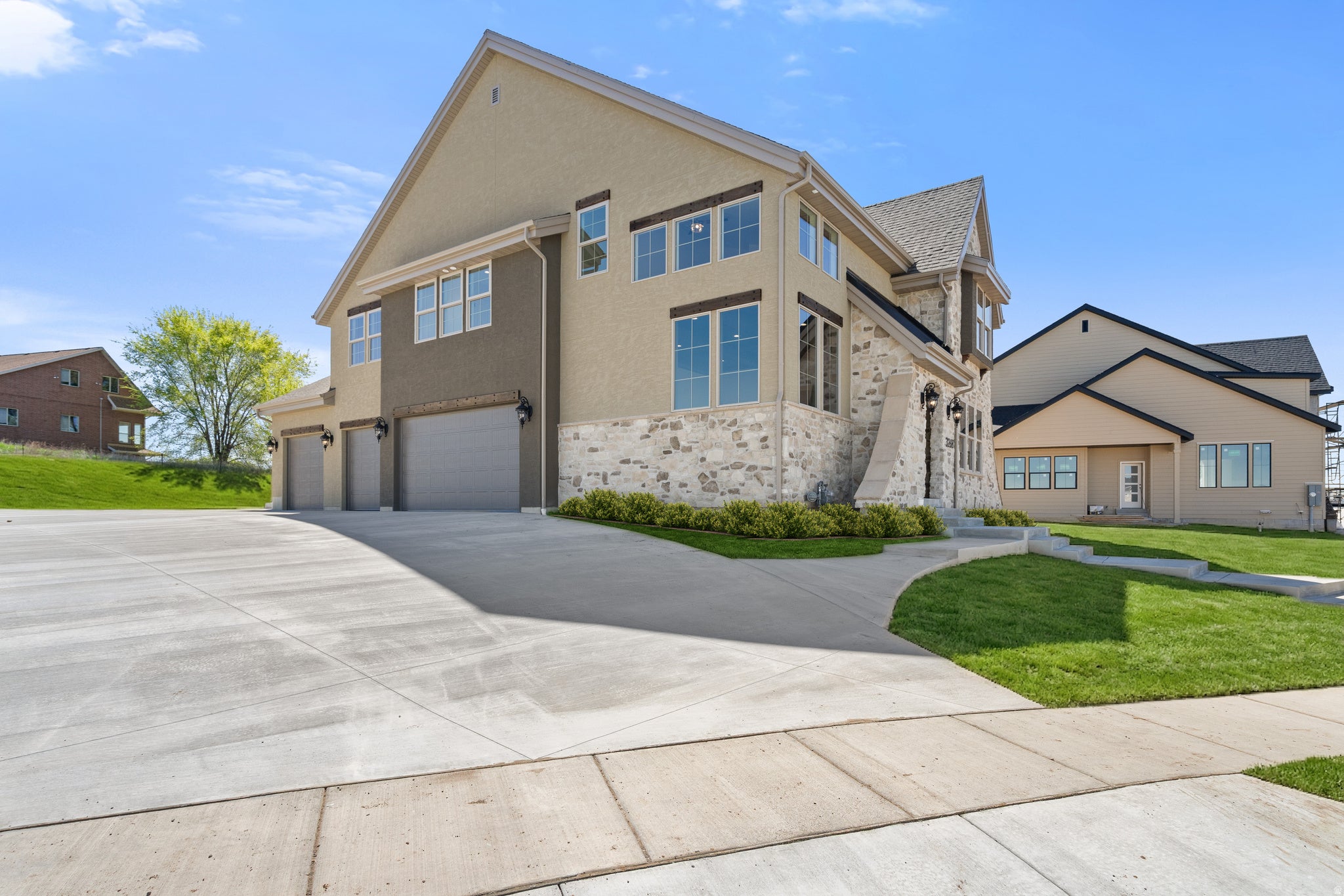 West Haven, Utah, 84401, United States, 6 Bedrooms Bedrooms, ,4 BathroomsBathrooms,Residential,Active,2037112