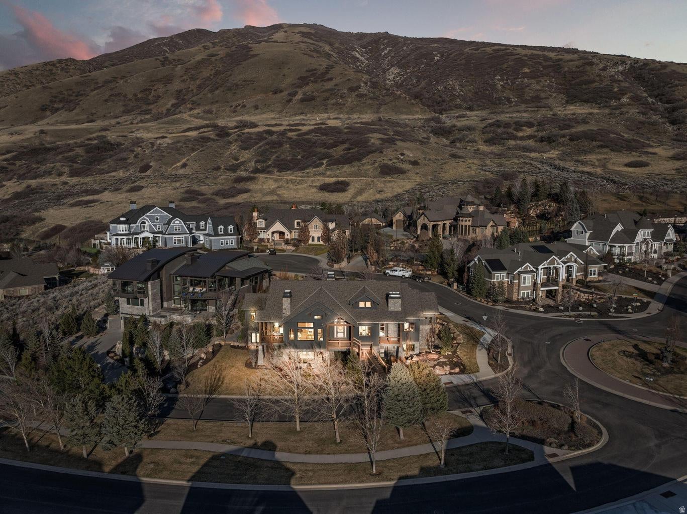 Draper, Utah, 84020, United States, 4 Bedrooms Bedrooms, ,6 BathroomsBathrooms,Residential,Active,2025968