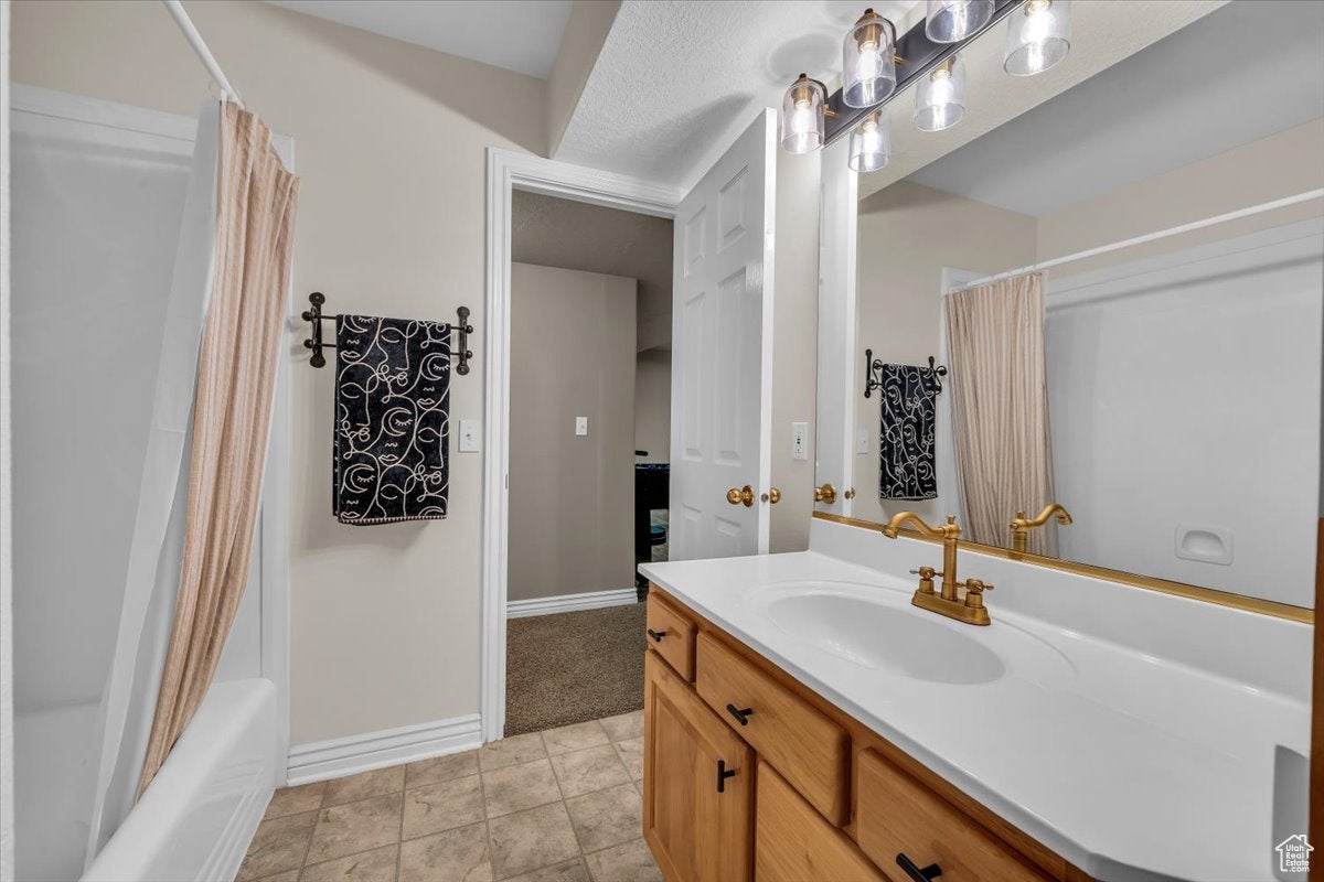 St. George, Utah, 84790, United States, 5 Bedrooms Bedrooms, ,5 BathroomsBathrooms,Residential,Active,1790168