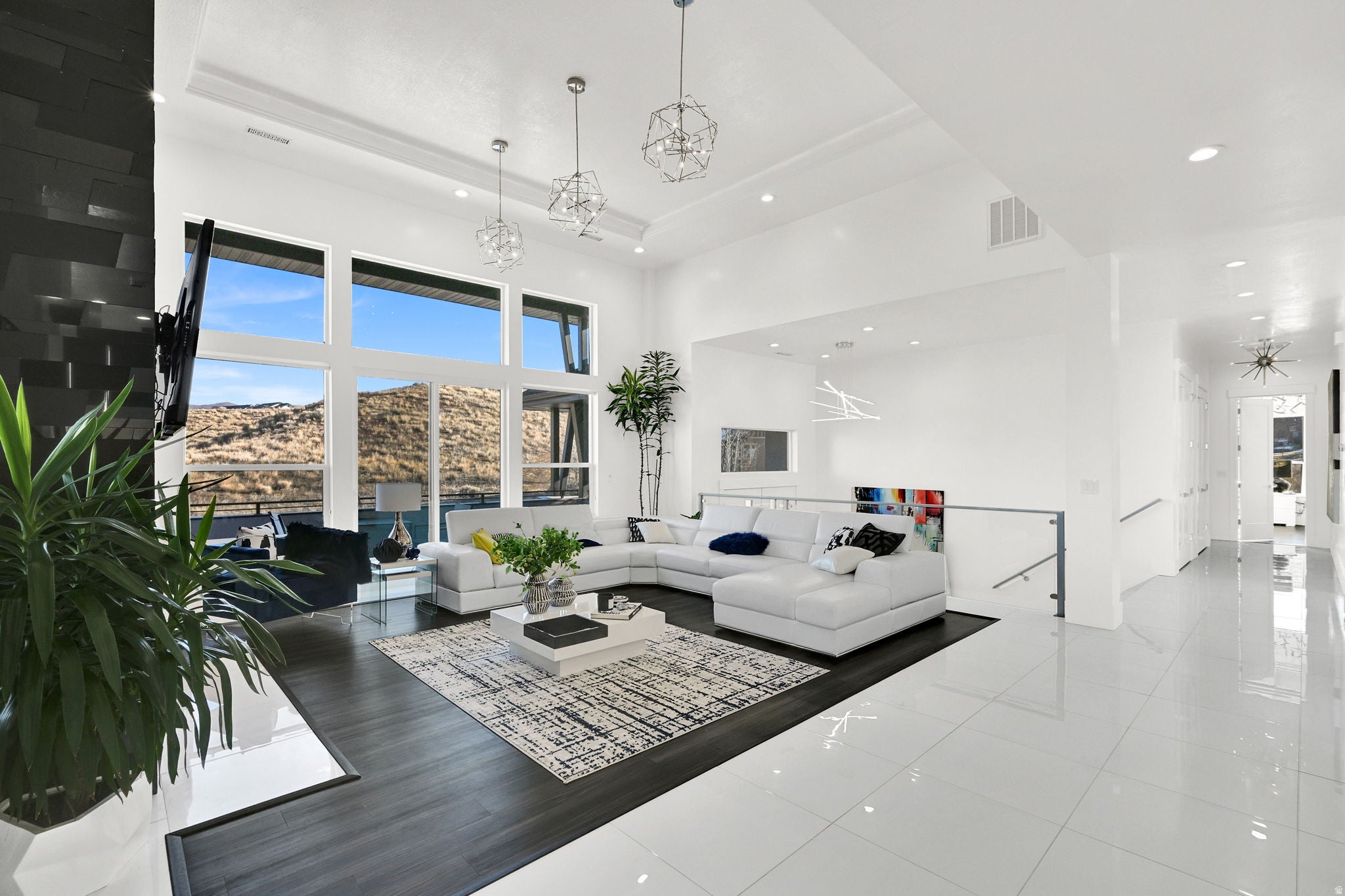 Mountain Green, Utah, 84050, United States, 5 Bedrooms Bedrooms, ,4 BathroomsBathrooms,Residential,Active,2013437