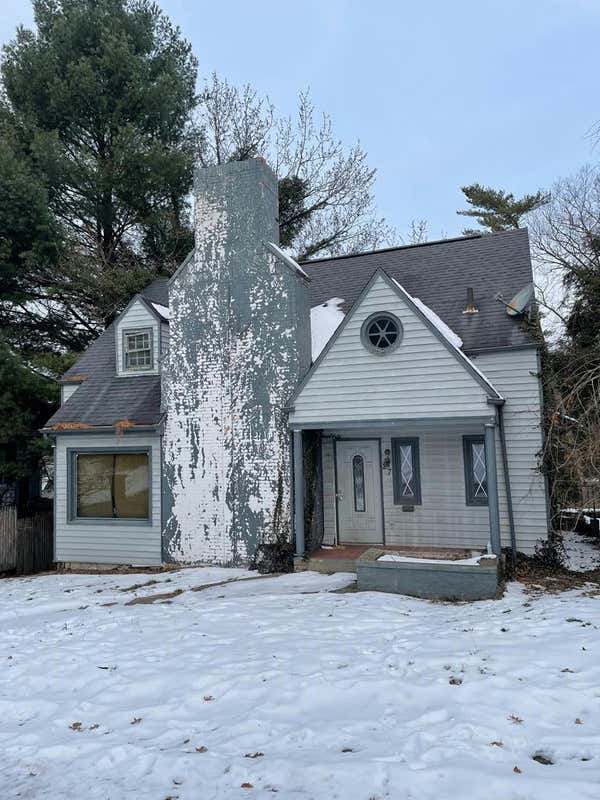 27 RIDGEWOOD AVE  