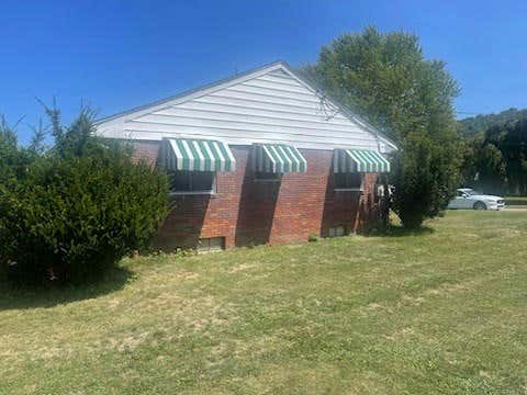 313 N 3RD AVE, PADEN CITY, WV 26159, photo 3 of 17