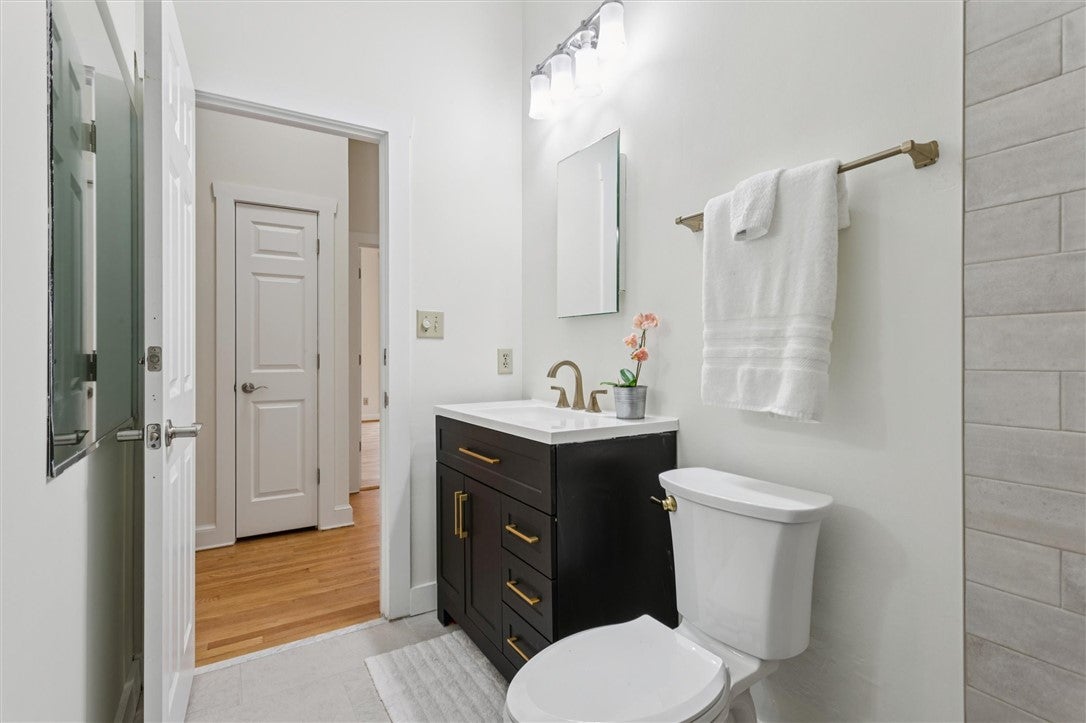 Williamsburg, Virginia, 23185, United States, 5 Bedrooms Bedrooms, ,5 BathroomsBathrooms,Residential,Active,2008015