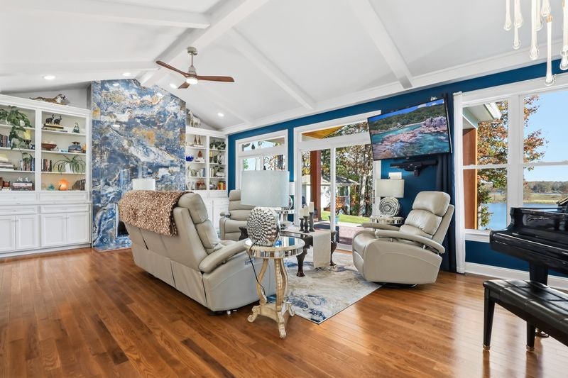 Charles City, Virginia, 23030, United States, 3 Bedrooms Bedrooms, ,4 BathroomsBathrooms,Residential,Active,1992303