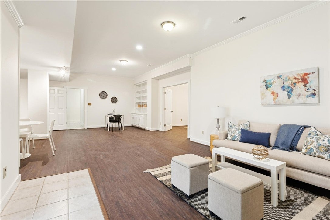 Williamsburg, Virginia, 23185, United States, 5 Bedrooms Bedrooms, ,5 BathroomsBathrooms,Residential,Active,2008015