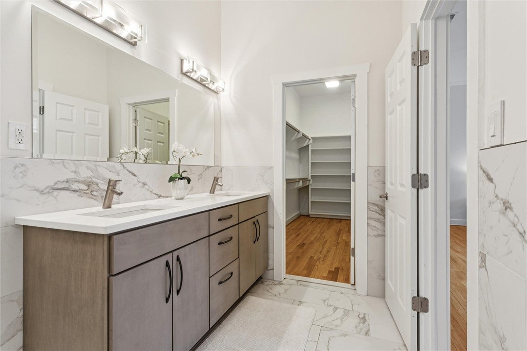 Williamsburg, Virginia, 23185, United States, 5 Bedrooms Bedrooms, ,5 BathroomsBathrooms,Residential,Active,2008015