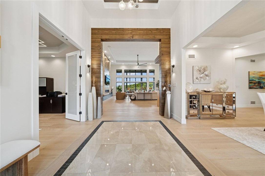 Greensburg, Pennsylvania, 15601, United States, 4 Bedrooms Bedrooms, ,5 BathroomsBathrooms,Residential,Active,1988789