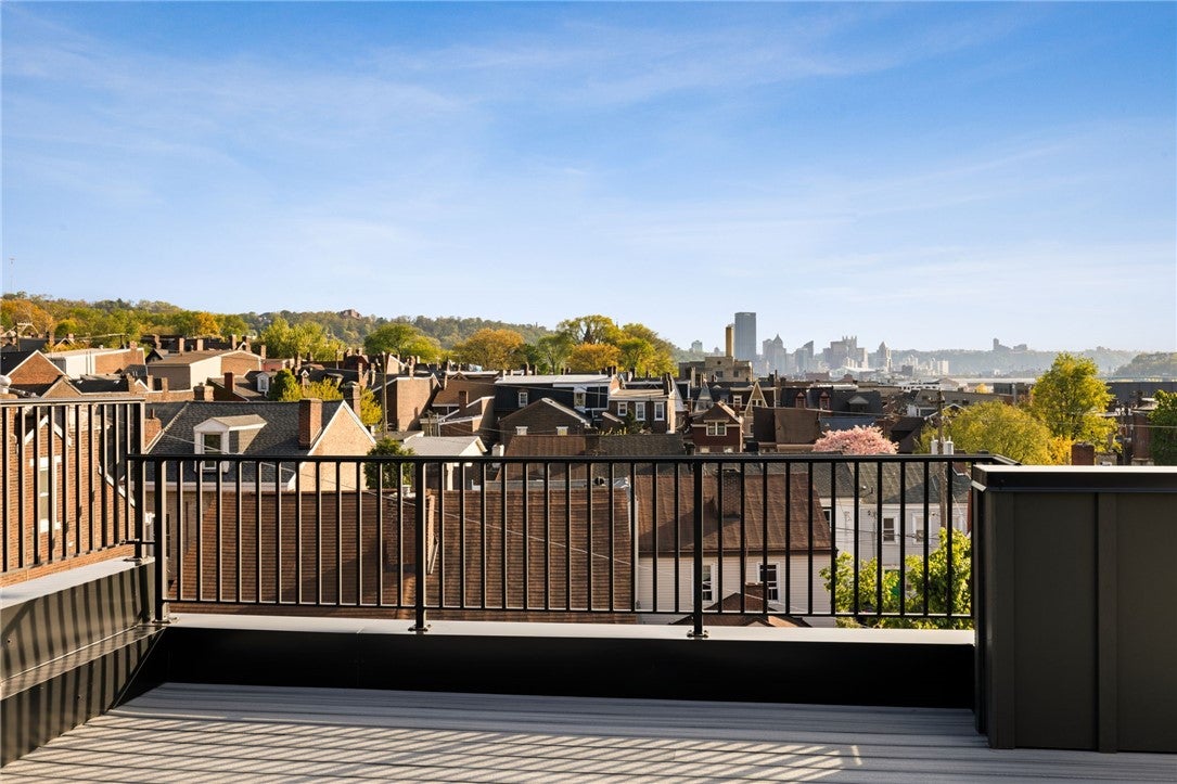 Pittsburgh, Pennsylvania, 15201, United States, 4 Bedrooms Bedrooms, ,5 BathroomsBathrooms,Residential,Active,1825068