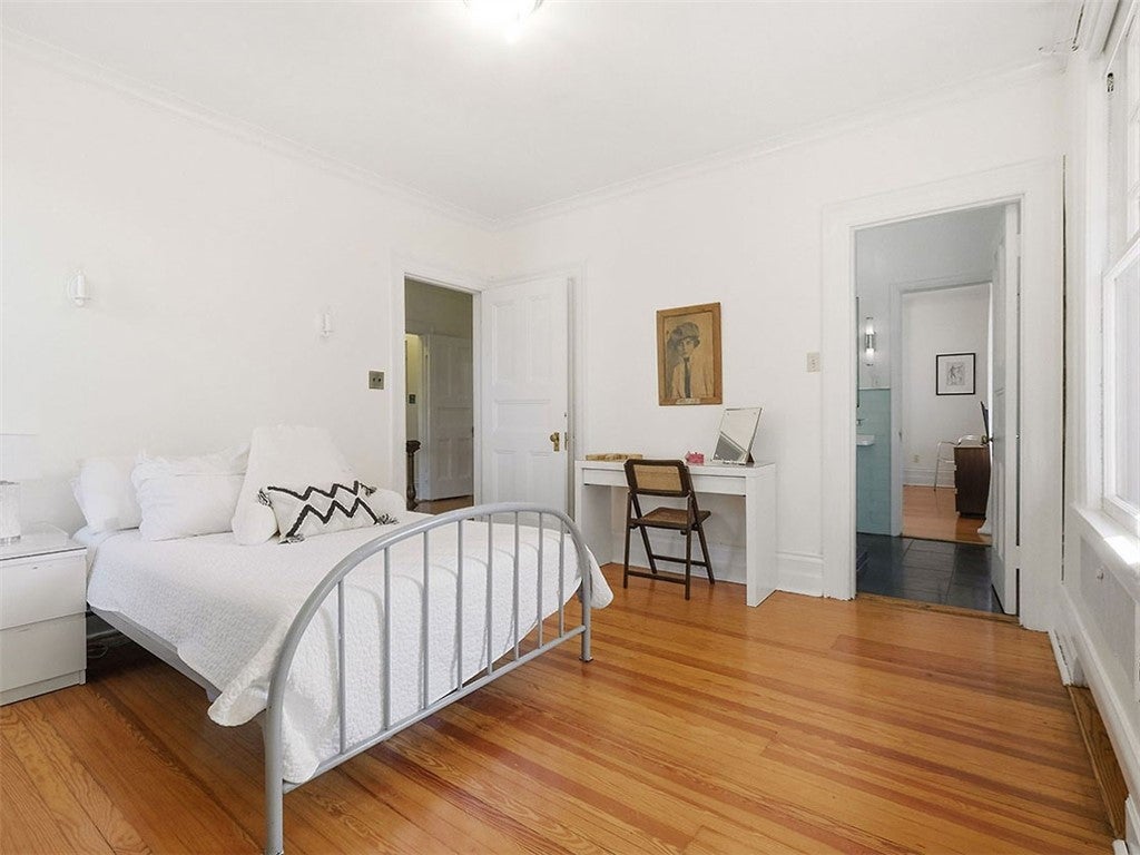 Pittsburgh, Pennsylvania, 15217, United States, 4 Bedrooms Bedrooms, ,3 BathroomsBathrooms,Residential,Active,1969666