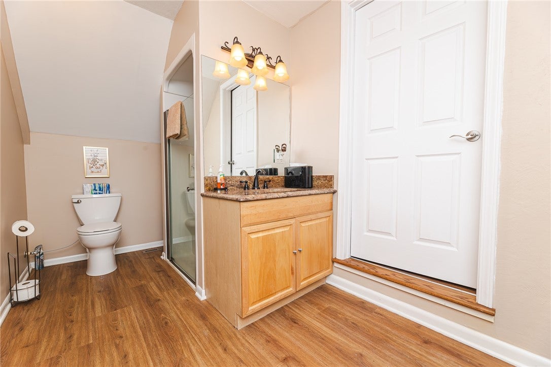 Valencia, Pennsylvania, 16059, United States, 4 Bedrooms Bedrooms, ,4 BathroomsBathrooms,Residential,Active,1922744