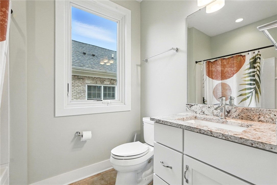 Pittsburgh, Pennsylvania, 15217, United States, 4 Bedrooms Bedrooms, ,5 BathroomsBathrooms,Residential,Active,1936146