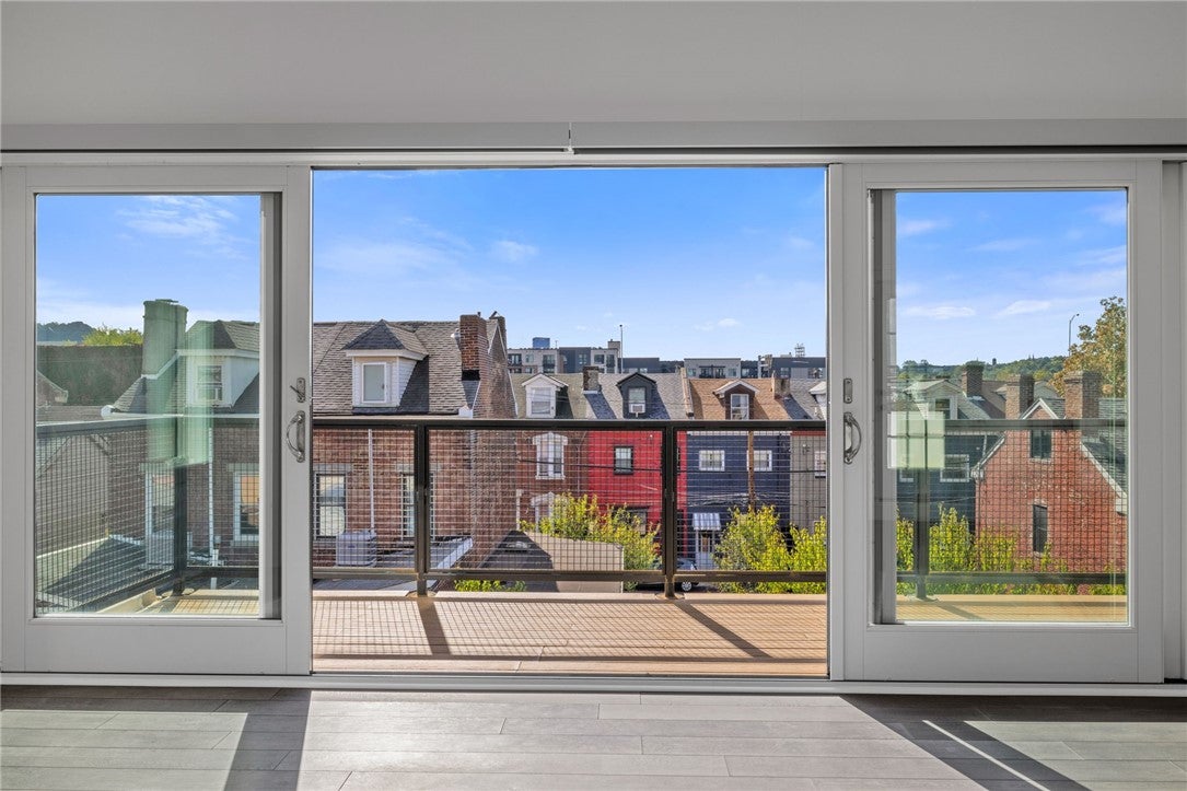 Pittsburgh, Pennsylvania, 15201, United States, 3 Bedrooms Bedrooms, ,4 BathroomsBathrooms,Residential,Active,1968384