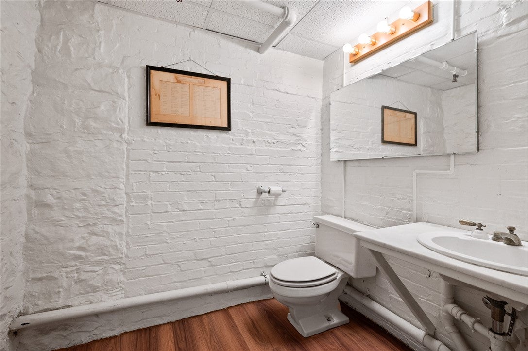 Pittsburgh, Pennsylvania, 15232, United States, 8 Bedrooms Bedrooms, ,6 BathroomsBathrooms,Residential,Active,1973278