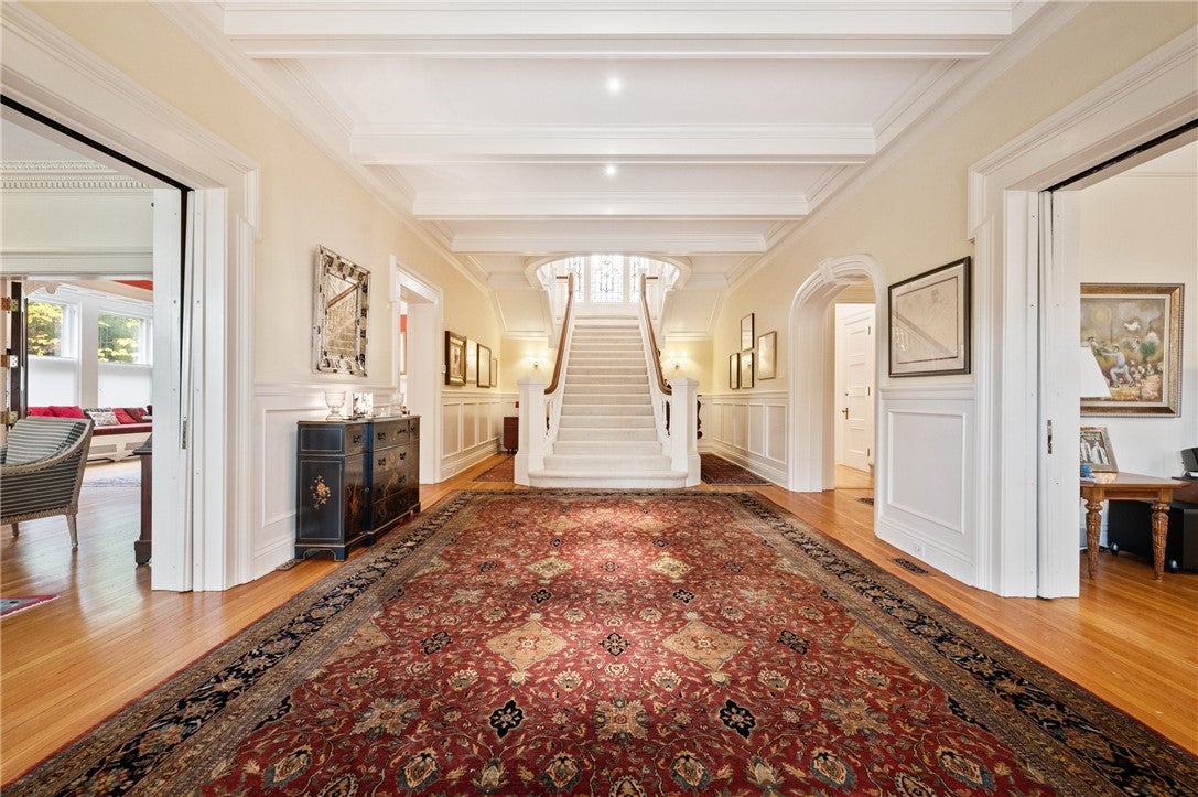 Pittsburgh, Pennsylvania, 15232, United States, 8 Bedrooms Bedrooms, ,6 BathroomsBathrooms,Residential,Active,1973278