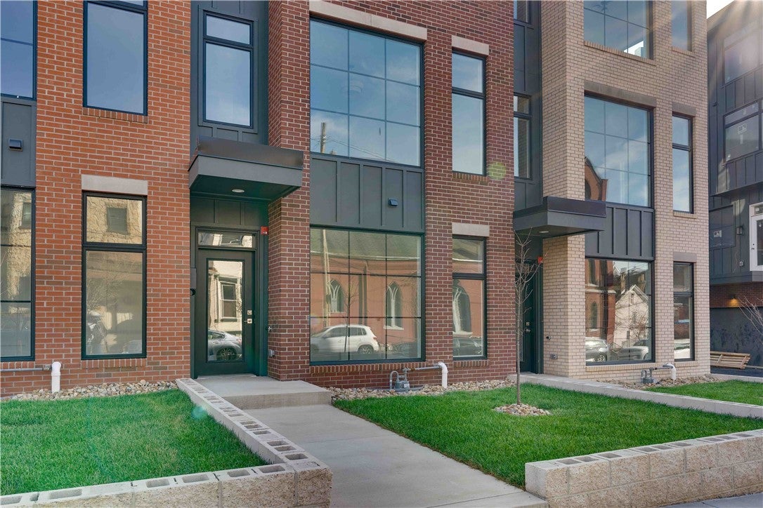 Pittsburgh, Pennsylvania, 15201, United States, 4 Bedrooms Bedrooms, ,5 BathroomsBathrooms,Residential,Active,1825068