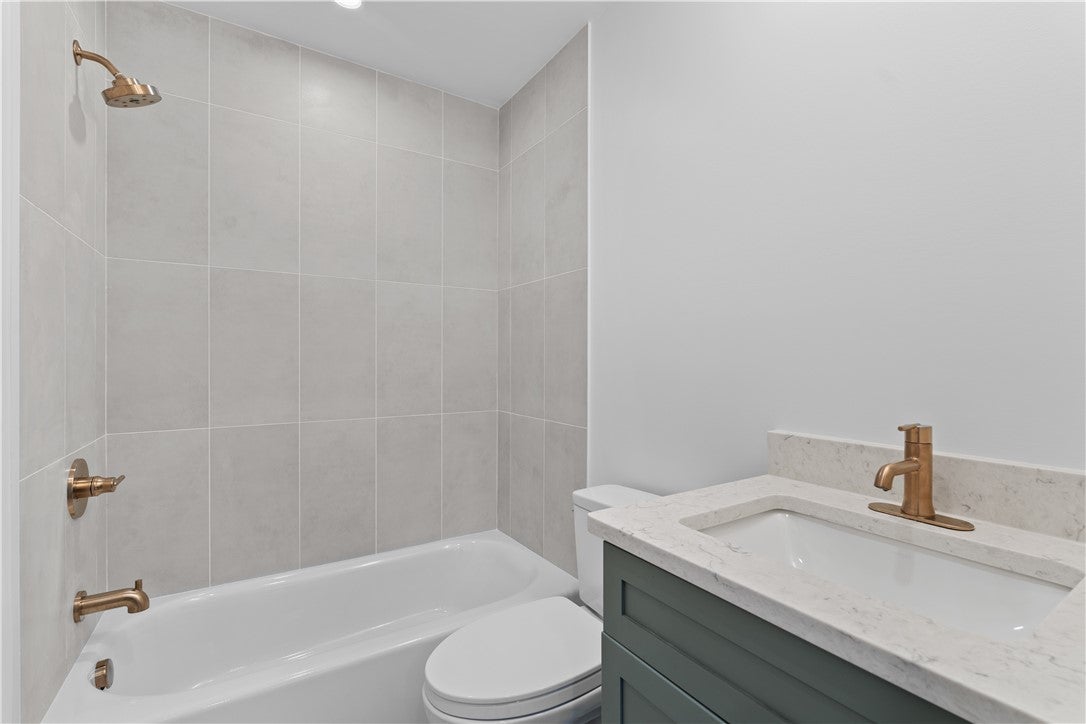 Pittsburgh, Pennsylvania, 15201, United States, 4 Bedrooms Bedrooms, ,5 BathroomsBathrooms,Residential,Active,1825068