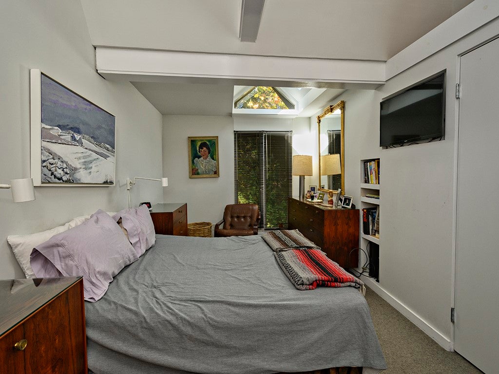 Pittsburgh, Pennsylvania, 15232, United States, 3 Bedrooms Bedrooms, ,2 BathroomsBathrooms,Residential,Active,1905131
