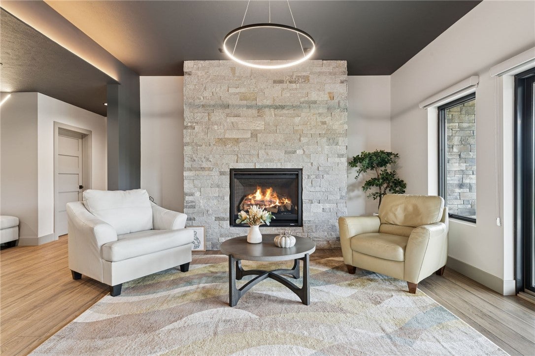 Greensburg, Pennsylvania, 15601, United States, 4 Bedrooms Bedrooms, ,5 BathroomsBathrooms,Residential,Active,1988789