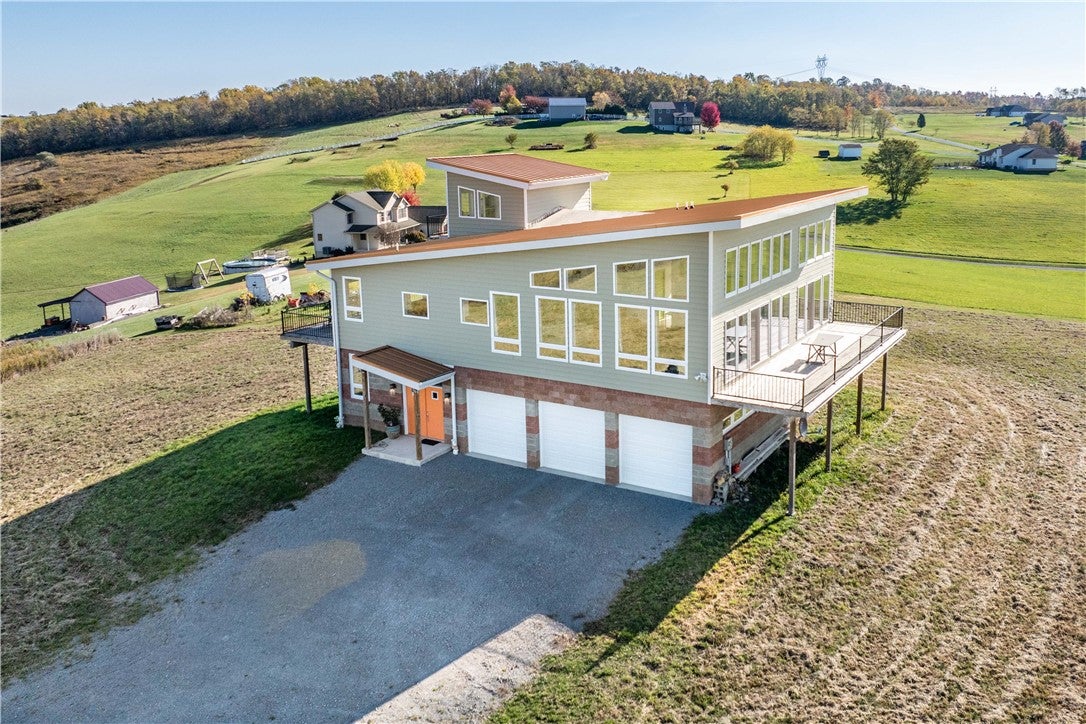 Smithton, Pennsylvania, 15479, United States, 4 Bedrooms Bedrooms, ,3 BathroomsBathrooms,Residential,Active,1971776