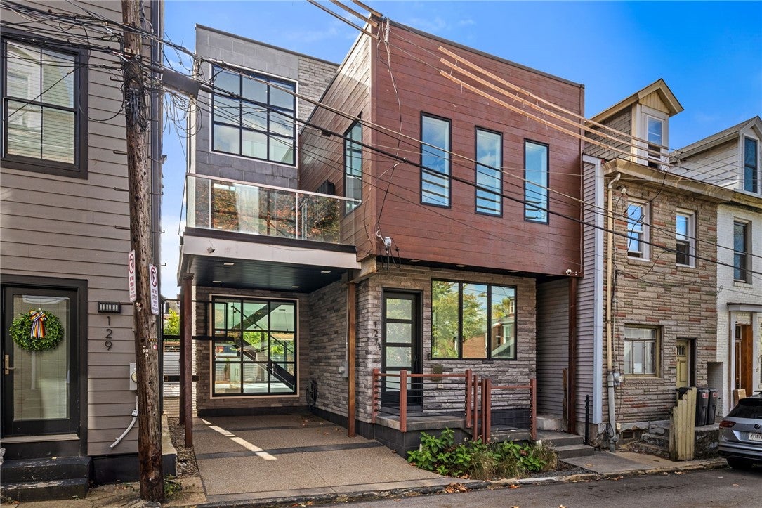 Pittsburgh, Pennsylvania, 15201, United States, 3 Bedrooms Bedrooms, ,4 BathroomsBathrooms,Residential,Active,1968384