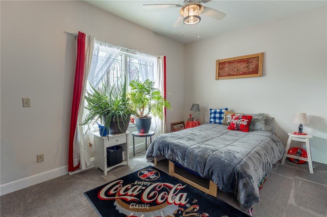 Mercer, Pennsylvania, 16137, United States, 3 Bedrooms Bedrooms, ,4 BathroomsBathrooms,Residential,Active,2040220