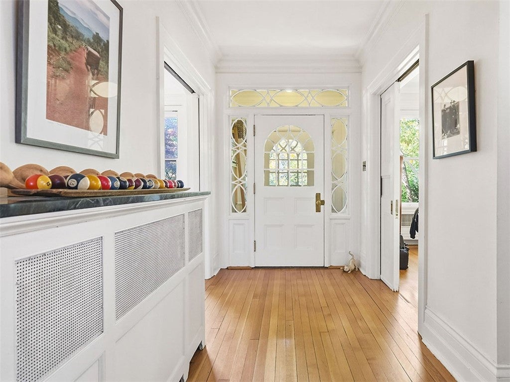 Pittsburgh, Pennsylvania, 15217, United States, 4 Bedrooms Bedrooms, ,3 BathroomsBathrooms,Residential,Active,1969666