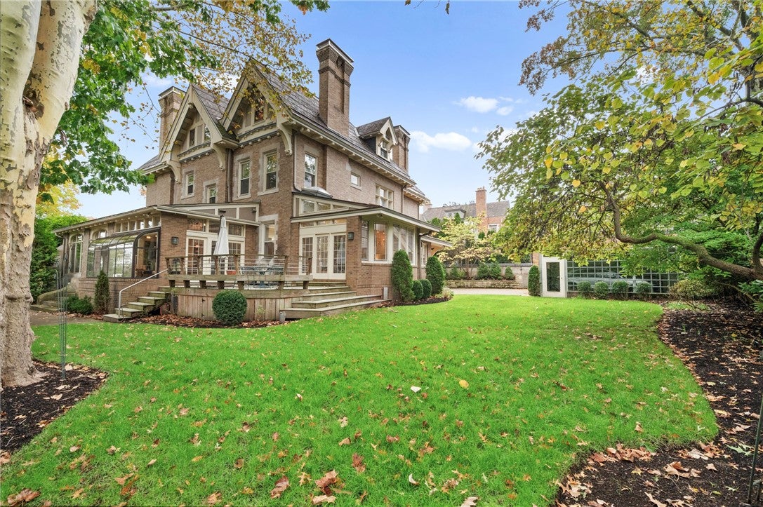 Pittsburgh, Pennsylvania, 15232, United States, 8 Bedrooms Bedrooms, ,6 BathroomsBathrooms,Residential,Active,1973278