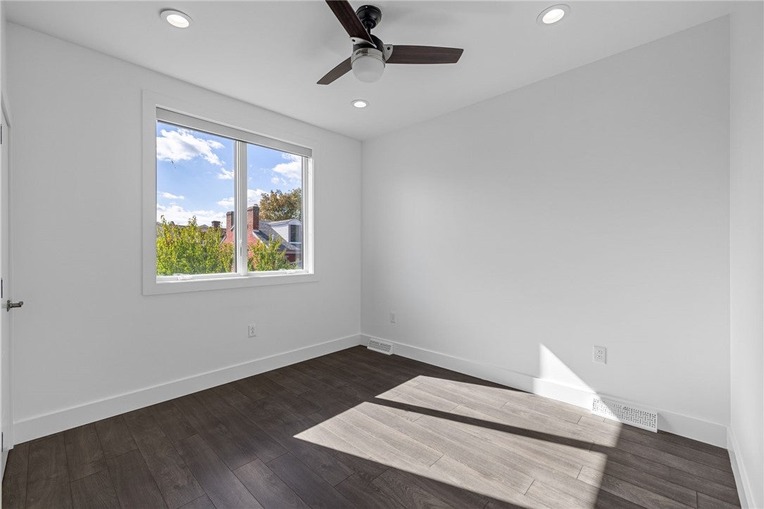 Pittsburgh, Pennsylvania, 15201, United States, 3 Bedrooms Bedrooms, ,4 BathroomsBathrooms,Residential,Active,1968384