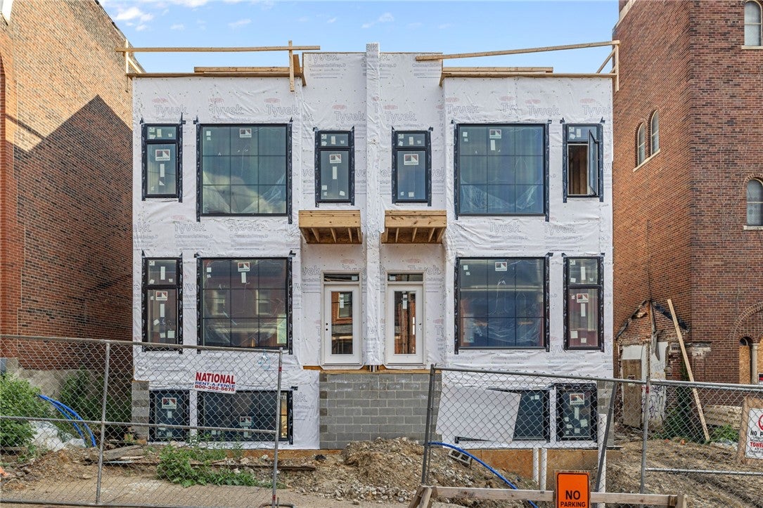 Pittsburgh, Pennsylvania, 15201, United States, 4 Bedrooms Bedrooms, ,5 BathroomsBathrooms,Residential,Active,1900409