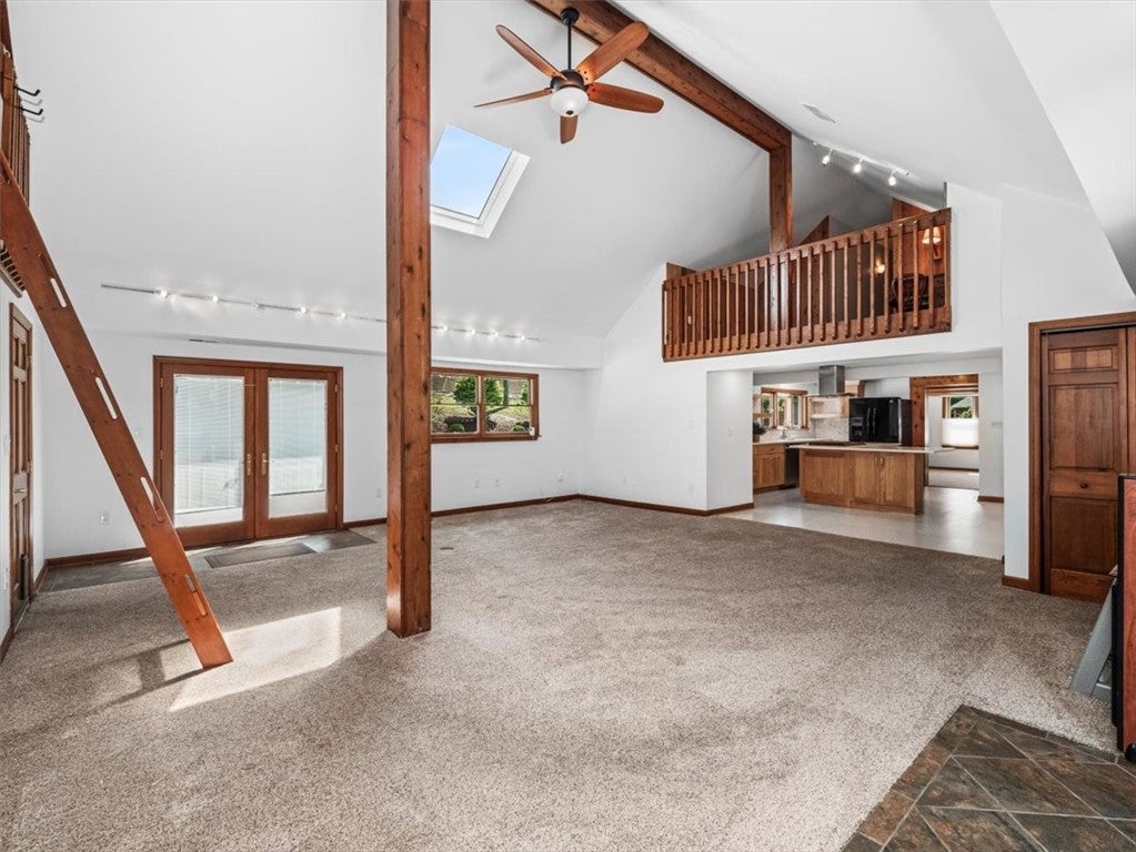 Pittsburgh, Pennsylvania, 15241, United States, 4 Bedrooms Bedrooms, ,5 BathroomsBathrooms,Residential,Active,1926915