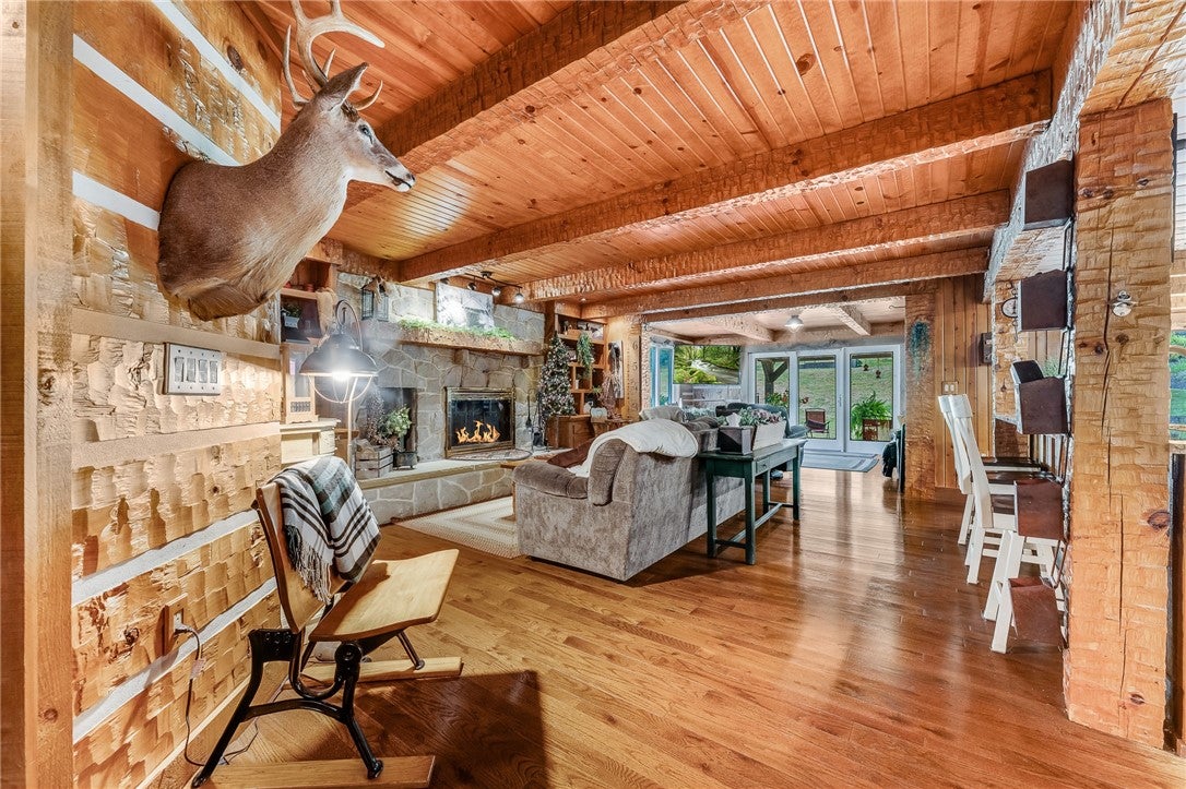 Waynesburg, Pennsylvania, 15370, United States, 5 Bedrooms Bedrooms, ,5 BathroomsBathrooms,Residential,Active,1971790