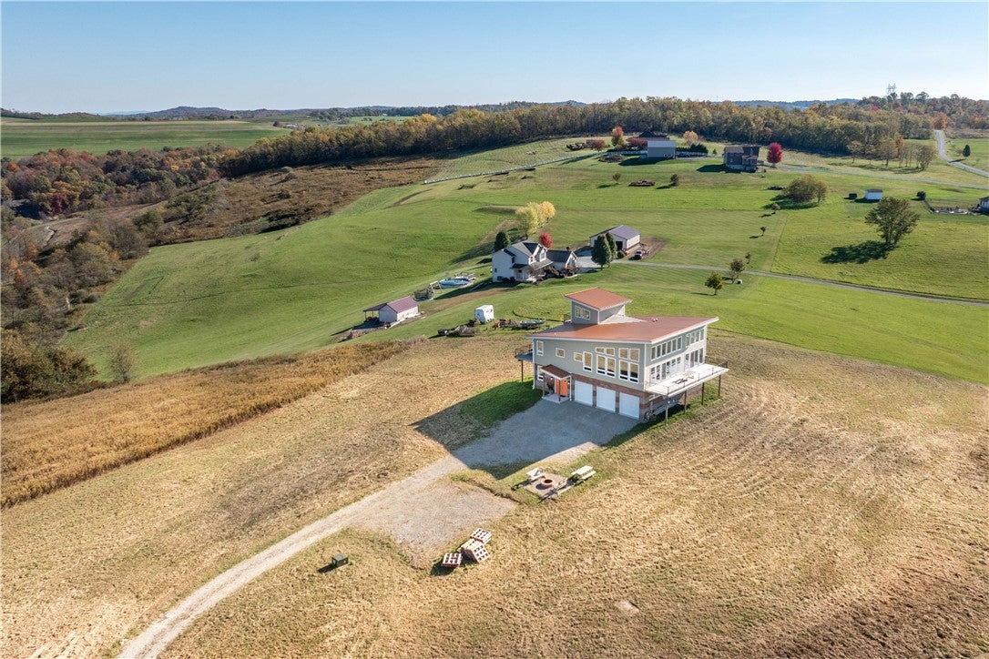 Smithton, Pennsylvania, 15479, United States, 4 Bedrooms Bedrooms, ,3 BathroomsBathrooms,Residential,Active,1971776