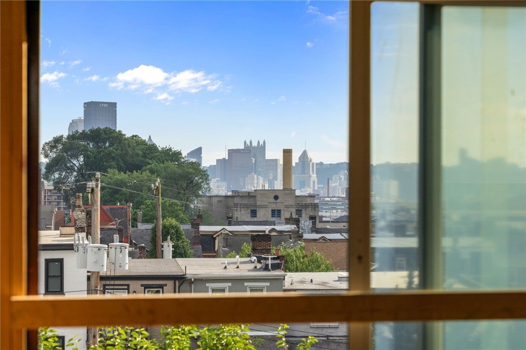 Pittsburgh, Pennsylvania, 15201, United States, 4 Bedrooms Bedrooms, ,5 BathroomsBathrooms,Residential,Active,1900409