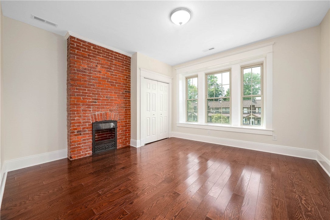 Pittsburgh, Pennsylvania, 15217, United States, 5 Bedrooms Bedrooms, ,4 BathroomsBathrooms,Residential,Active,1922334