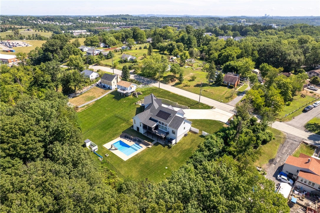 Carnegie, Pennsylvania, 15106, United States, 8 Bedrooms Bedrooms, ,6 BathroomsBathrooms,Residential,Active,1920247