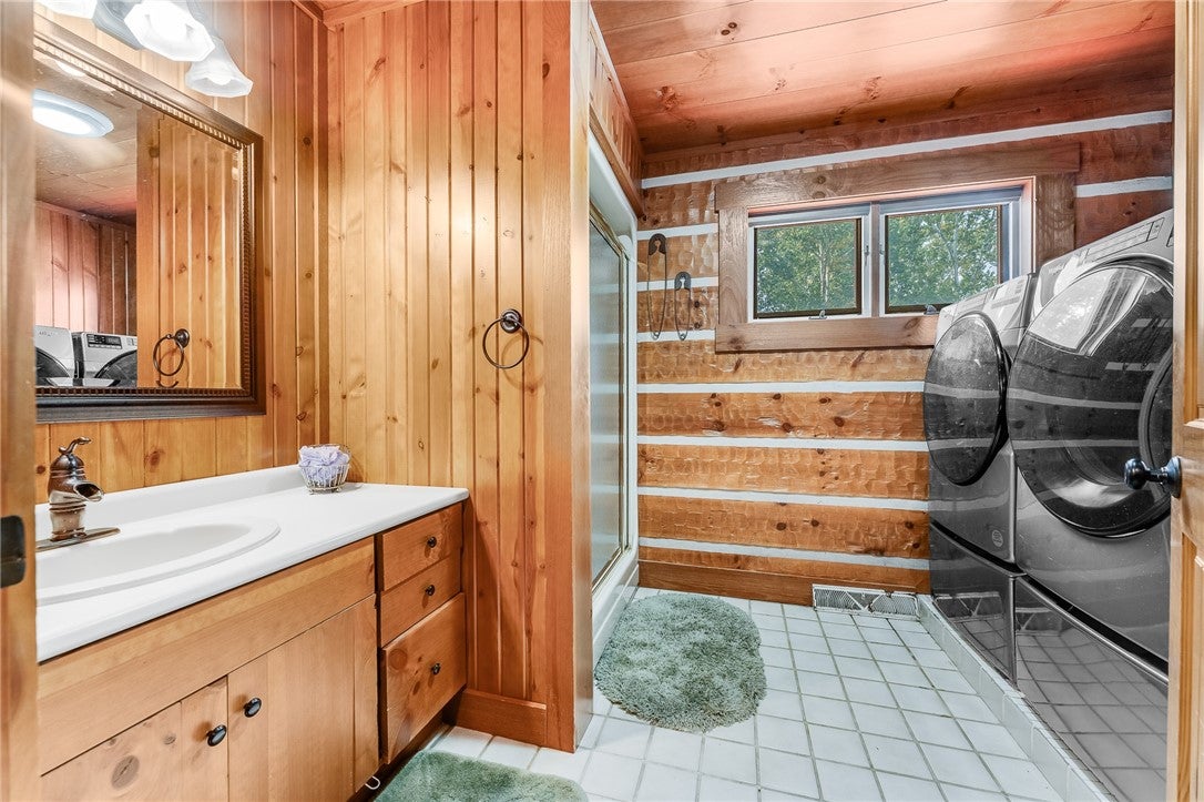 Waynesburg, Pennsylvania, 15370, United States, 5 Bedrooms Bedrooms, ,5 BathroomsBathrooms,Residential,Active,1971790