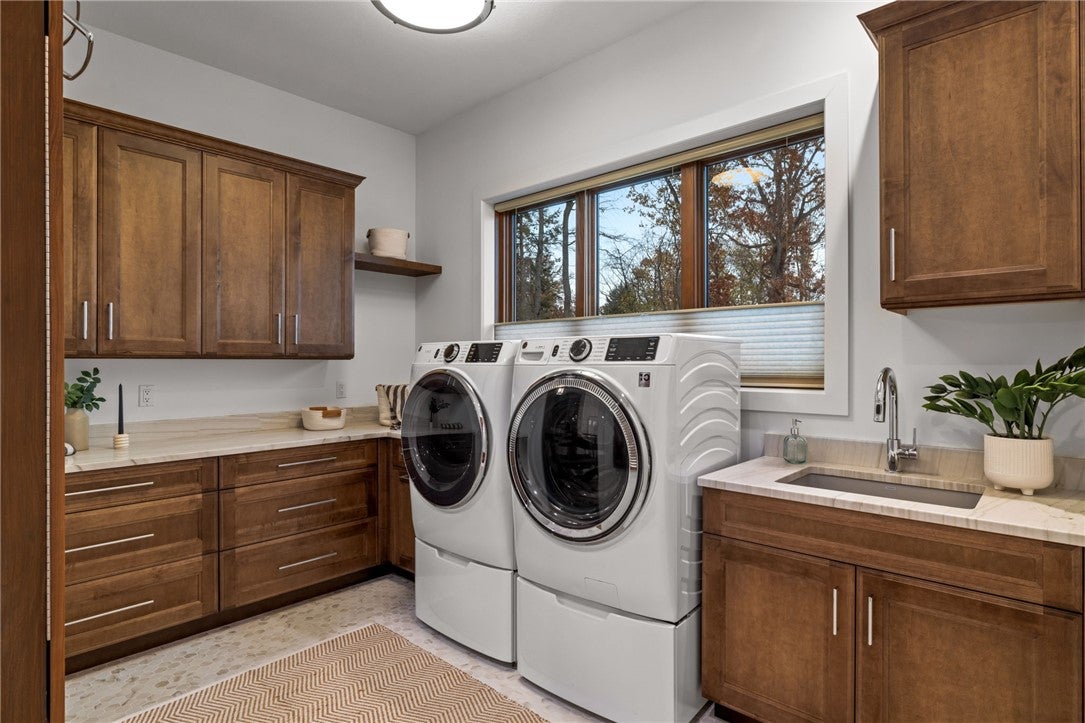 Wexford, Pennsylvania, 15090, United States, 5 Bedrooms Bedrooms, ,5 BathroomsBathrooms,Residential,Active,2006966