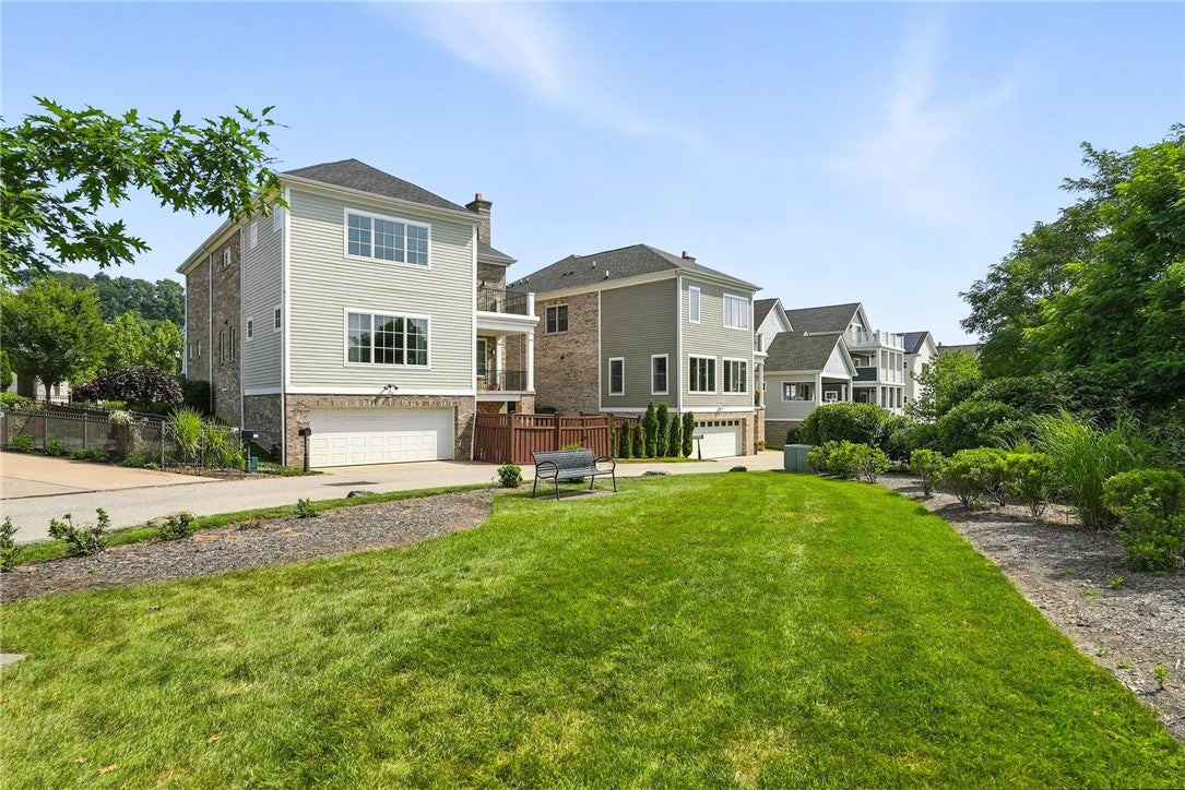 Pittsburgh, Pennsylvania, 15217, United States, 4 Bedrooms Bedrooms, ,5 BathroomsBathrooms,Residential,Active,1936146