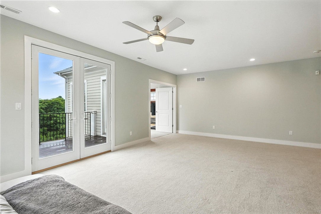 Pittsburgh, Pennsylvania, 15217, United States, 4 Bedrooms Bedrooms, ,5 BathroomsBathrooms,Residential,Active,1936146